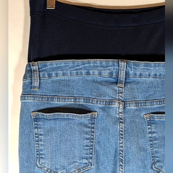 Shein Maternity Flared Leg Over the Belly Jeans Size Large (8/10) - Picture 7 of 8